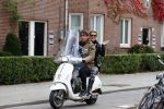 Amsterdam 7 oktober 2013
Daniel de Ridder met Tatum Dagelet en Toy Travis op de vespa scooter.