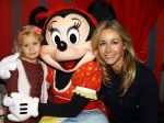 Amsterdam 11 oktober 2013
Premiere Disney live show in de rai.
Wendy v Dijk met dochter Lizzy en vriendinnetjes