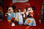Amsterdam 11 oktober 2013
Premiere Disney live show in de rai.
Wendy v Dijk met dochter Lizzy en vriendinnetjes