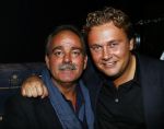 Amsterdam 14 oktober 2013
Presentatie nieuwe cd Wesly Bronkhorst in cafe players. Wesly met manager