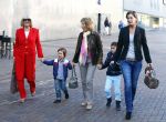 Amsterdam 29 september 2013
Willeke Alberti met vrienden op weg naar de bioscoop.