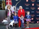 Amsterdam  29 september 2013
Premiere sinterklaas en de pepernoten chaos in pathe arena. Willeke Alberti met famile