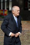 Laren 2 oktober 2013
Kerkdienst naar aanleiding van het overlijden van John de mol sr in de sint Jansbasiliek. Het was enorm druk met vrienden en familie.