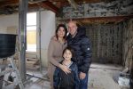 Apeldoorn 22 oktober 2014
Kapsalon en het nieuwe huis van Andy en Melisa vd Meyde wat helemaal verbouwd moet worden.