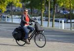 Amsterdam 9 oktober 2014
Annette Malherbe op de fiets bij de westergasfabriek