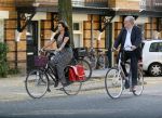 Amsterdam 4 oktober 2014
Astrid Joosten met een kennis op terras.