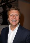 Amsterdam 20 oktober 2014
Premiere alles went behalve een vent in nieuwe de la mar.
Bastiaan Ragas met ouders