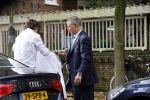 Amsterdam 16 oktober 2014
Camiel Eurlings wordt daags na zijn ontslag bij de KLM thuis gebracht door zijn prive chauffeur.