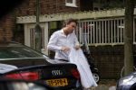 Amsterdam 16 oktober 2014
Camiel Eurlings wordt daags na zijn ontslag bij de KLM thuis gebracht door zijn prive chauffeur.