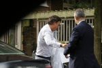 Amsterdam 16 oktober 2014
Camiel Eurlings wordt daags na zijn ontslag bij de KLM thuis gebracht door zijn prive chauffeur.