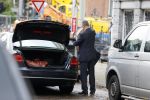 Amsterdam 16 oktober 2014
Camiel Eurlings wordt daags na zijn ontslag bij de KLM thuis gebracht door zijn prive chauffeur.