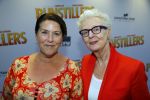 Amsterdam 22 september 2014
Premiere Pijnstillers in Tuschinski.
Carry Slee met partner Elles v d Berg