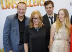 Amsterdam 22 september 2014
Premiere Pijnstillers in Tuschinski.
Dave Schram en partner Maria Peters en Tessa Schram en Partner