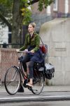 Amsterdam 24 september 2014
Doutzen Kroes op de fiets in Amsterdam.