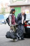 Amsterdam 7 oktober 2014
Edgar Davids met tassen op weg naar vliegveld met taxi.