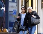 Amsterdam 10 oktober 2014
Eva Jinek met haar stylist op de pc hooftstraat