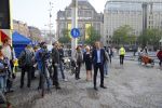 Amsterdam 30 september 2014
Kelly Kruger, Darin Brooks, Kim Matula, Scott Clifton, Ashleigh Brewer en Ferry Doedens uit de Amerikaanse soapserie The Bold and the Beautiful tijdens opnames op de dam in Amsterdam.