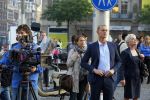 Amsterdam 30 september 2014
Kelly Kruger, Darin Brooks, Kim Matula, Scott Clifton, Ashleigh Brewer en Ferry Doedens uit de Amerikaanse soapserie The Bold and the Beautiful tijdens opnames op de dam in Amsterdam.