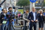 Amsterdam 30 september 2014
Kelly Kruger, Darin Brooks, Kim Matula, Scott Clifton, Ashleigh Brewer en Ferry Doedens uit de Amerikaanse soapserie The Bold and the Beautiful tijdens opnames op de dam in Amsterdam.
