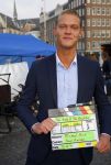 Amsterdam 30 september 2014
Kelly Kruger, Darin Brooks, Kim Matula, Scott Clifton, Ashleigh Brewer en Ferry Doedens uit de Amerikaanse soapserie The Bold and the Beautiful tijdens opnames op de dam in Amsterdam.