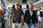 Schiphol 29 september 2014
Gordon met zijn nieuwe vriend Roelof v d Veen op schiphol voor vertrek naar Dubai voor opnames Goor en Geer met Gerard Joling.