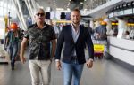 Schiphol 29 september 2014
Gordon met zijn nieuwe vriend Roelof v d Veen op schiphol voor vertrek naar Dubai voor opnames Goor en Geer met Gerard Joling.