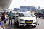 Schiphol 29 september 2014
Gordon met zijn nieuwe vriend Roelof v d Veen op schiphol voor vertrek naar Dubai voor opnames Goor en Geer met Gerard Joling.