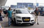 Schiphol 29 september 2014
Gordon met zijn nieuwe vriend Roelof v d Veen op schiphol voor vertrek naar Dubai voor opnames Goor en Geer met Gerard Joling.
