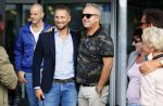 Schiphol 29 september 2014
Gordon met zijn nieuwe vriend Roelof v d Veen op schiphol voor vertrek naar Dubai voor opnames Goor en Geer met Gerard Joling.