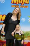 Amsterdam 5 oktober 2014
Premiere Maya de Bij in pathe arena. Hannelore Zwitserlood met dochter