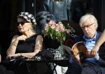 Amsterdam 4 oktober 2014
Henk v d Meijden en zijn vrouw Monica Strotman op terras in amstetrdam zuid.