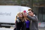 Amsterdam 30 september 2014
Kelly Kruger, Darin Brooks, Kim Matula, Scott Clifton, Ashleigh Brewer en Ferry Doedens uit de Amerikaanse soapserie The Bold and the Beautiful tijdens opnames op de dam in Amsterdam.