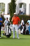 Vilamoura 10-11-12 Oktober 2014
Portugal Masters op GC Victoria
Vanwege de zware regenval gereduceerd van 72 naar 36 Holes
Marcel siem met mobiele telefoon en sigaret
Foto Peter Smulders BV