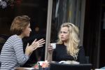 Amsterdam 15 oktober 2014
Maria Kooistra op terras met Kristina Bozilovic voor intervieuw in de talkies