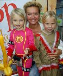 Amstelveen 5 oktober 2014
Premiere Pippi Langkous in de schouwburg van Amstelveen.
mariska v Kolck met kleindochter van haar vriend Hans Hugenholz