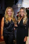 Amsterdam 29 september 2014
Beau monde awards in het Amstel hotel. Monique en Jenny Smit