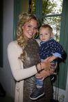 Amsterdam 8 0ktober 2014
Mama van het jaar verkieizing. Myrthe Mylius met zoon Jack