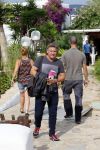 ibiza 26 september 2014
Opnames beste zanger van nederland bij hotel atzaro op ibiza. Rene Froger Jan Smit Xander de Buisonje Edsilia Rombley Andre Hazes jr vliegen daarna met prive vliegtuig naar Nederland