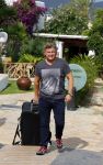 ibiza 26 september 2014
Opnames beste zanger van nederland bij hotel atzaro op ibiza. Rene Froger Jan Smit Xander de Buisonje Edsilia Rombley Andre Hazes jr vliegen daarna met prive vliegtuig naar Nederland