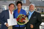 Abcoude 19 september 2014
Robert Leroy wordt ambassadeur voor dolphins for Davey. Bert Simhoffer is oprichter van de stichting.