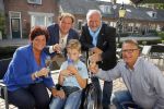 Abcoude 19 september 2014
Robert Leroy wordt ambassadeur voor dolphins for Davey. Bert Simhoffer is oprichter van de stichting.