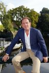 Abcoude 19 september 2014
Robert Leroy wordt ambassadeur voor dolphins for Davey. Bert Simhoffer is oprichter van de stichting.