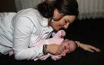 Nijmegen, 18 Oktober 2014
Sieneke met haar man Jan en baby Rosalie van 6 weken oud.
Foto Peter Smulders BV