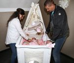 Nijmegen, 18 Oktober 2014
Sieneke met haar man Jan en baby Rosalie van 6 weken oud.
Foto Peter Smulders BV
