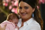 Nijmegen, 18 Oktober 2014
Sieneke met haar man Jan en baby Rosalie van 6 weken oud.
Foto Peter Smulders BV