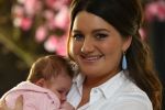 Nijmegen, 18 Oktober 2014
Sieneke met haar man Jan en baby Rosalie van 6 weken oud.
Foto Peter Smulders BV