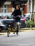 Amsterdam 7 oktober 2014
Susan Visser op de fiets in amsterdam zuid