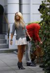 Hamburg 3 oktober 2014
Sylvie Meis verlaat haar appartement met haar nieuwe vriend Samuel Deutsch om te gaan lunchen in een restaurant.