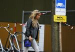 Amsterdam 10 oktober 2014
Sylvie Meis wordt bij het conservatorium hotel opgehaald met de taxi en daaran naar haar advocaat Robert Geerlings en naar schiphol gebracht.