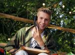 Haarzuilens 27 september 2015
Aktie om bomen te planten gepresenteerd door Beau v Erven Dorens en Angela Groothuizen.
oa Evelyn Struik Trijntje OOsterhuis Nick & Simon Marjan Berk Tineke Schouten Ruud Feltkamp en inge Ipenburg werken mee. Erik Arbores (L) en Ramon Beuk